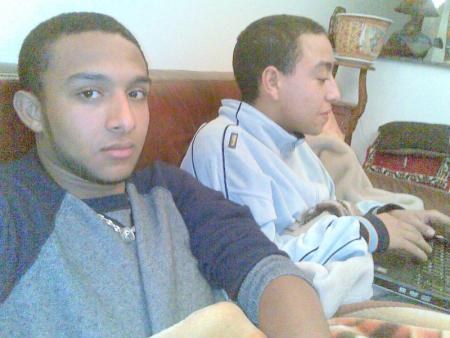 eho la 8 ta noud tga33ad lol hhhhhh wallah nayda